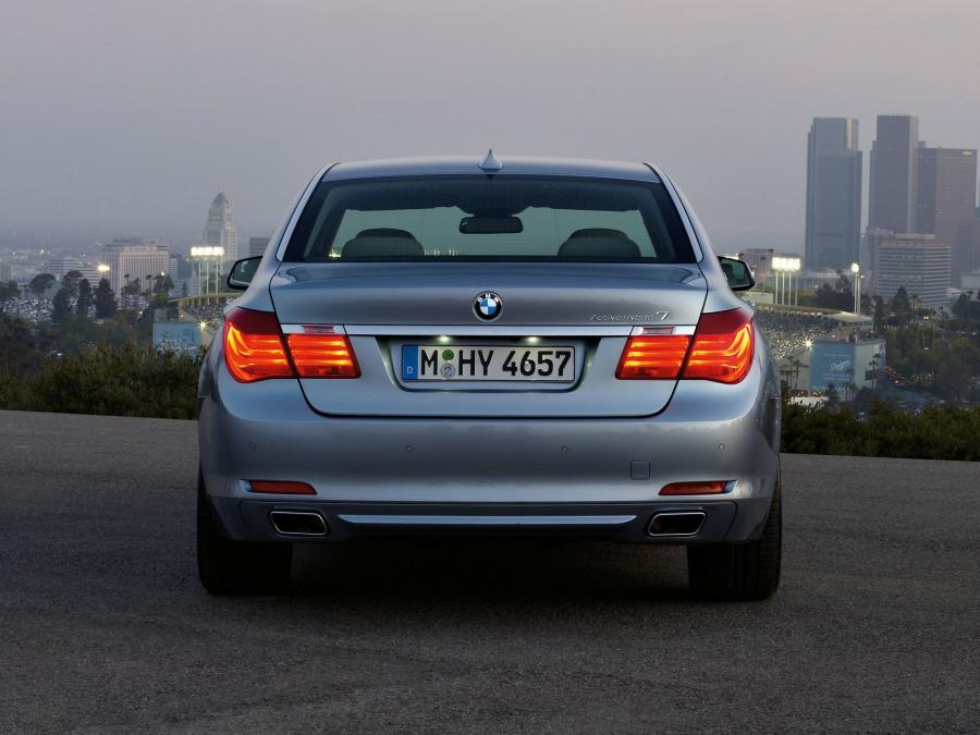  BMW ActiveHybrid 7 2009 года  (фото 32 из 41)